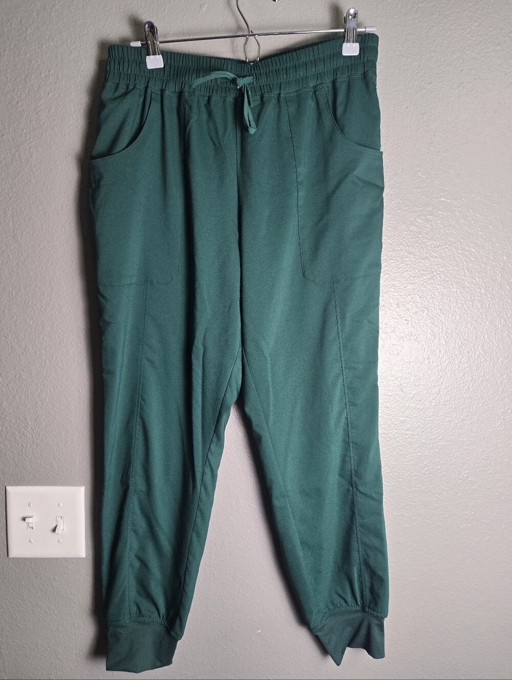 Zuda Emerald Green Tapered Jogger Pant Size Small
